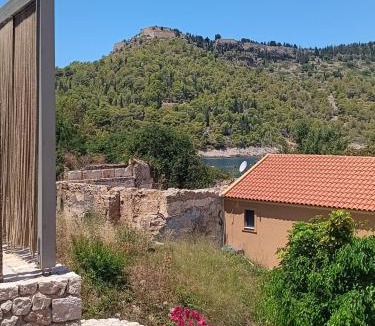 Frourion Hotel | Chromata Assos Villas Kefalonia
