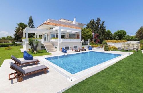 Petaloudes Villa | City Mansion Rhodes