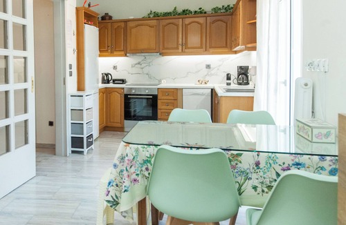 Chalandri Apartment | Classical 2 Bd Beauty Apt in Chalandri