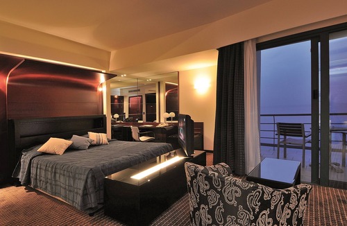 Loutraki Hotel | Club Hotel Casino Loutraki