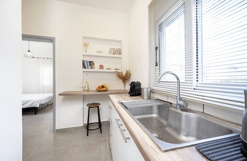 Kos Apartment | Coastal Elegance Suite 1Min to the Beach