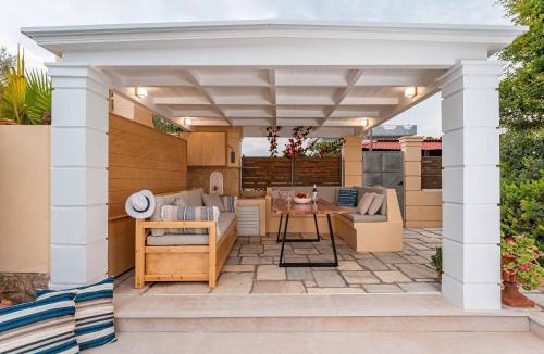 Spata-Artemida Apartment | Coastline maisonette near Athens Airport and Rafina Port