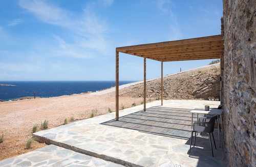Kithnos Apartment | Comfort Suites by Kythea Suties Kythnos