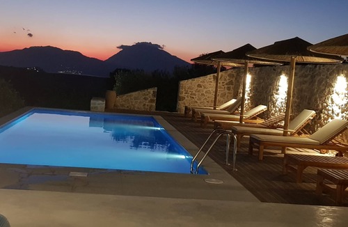 Kouses Villa | COMOS: 44m2 villa, sea and mountain view, close to beaches,