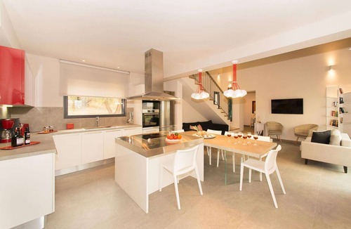 Petaleia Villa | Contemporary Villa, A/C, Private Pool & Fabulous Sea Views 15mins walk to Acharavi or Roda Beach!