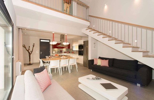 Petaleia Villa | Contemporary Villa, A/C, Private Pool & Fabulous Sea Views 15mins walk to Acharavi or Roda Beach!