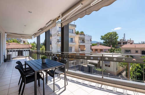 Khalandrion Apartment | Convenient 3BR Apartment in Chalandri