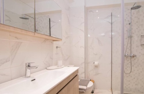Corfu Town Apartment | Corfu City Apartments - Queen