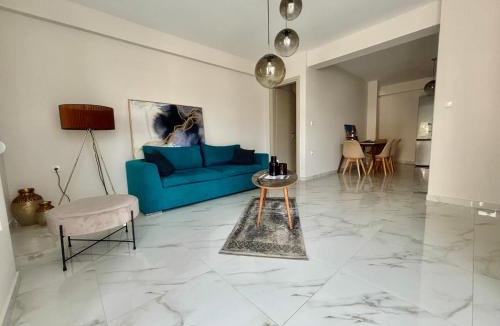 Paralia Ofryniou Apartment | Cornelia Lux Suites