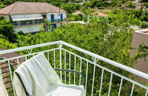 Fiskardo Apartment | Cosy 3 bedroom apartment in the center of Fiskardo village, near the beach.