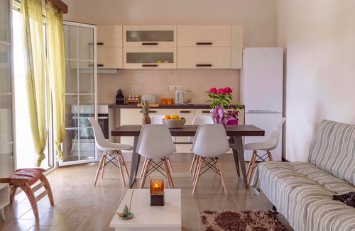 Lefkimmi House | Cosy house, 15min walk from the beach.n