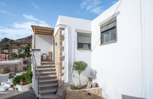 Sitia House | Cosy stone house with lots of charm, peace and comfort