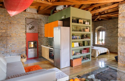 Ithomi Cottage | Cottage House in Traditional Greek Village