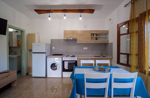 Kali Vrysi Cottage | Country House Milina