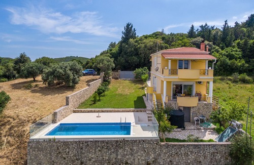 Melikia Villa | Country House 'Villa Marafen' with Private Pool, Wi-Fi and Air Conditioning