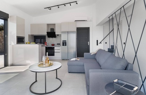 Kavallos Villa | Country House 'Villa Demetrios' with Sea View, Wi-Fi and Air Conditioning