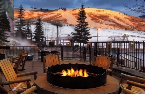 North Park City Villa | Cozy 2-bedroom ski in ski out apartment in charming Park City with AC and gym
