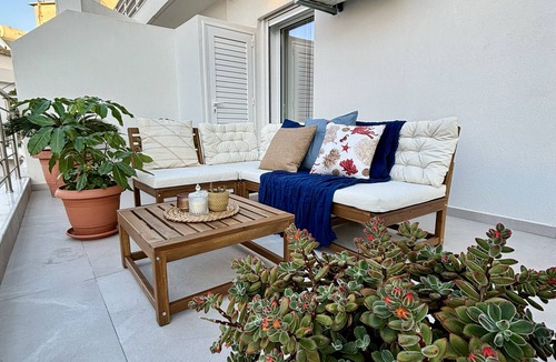 Heraklion Apartment | Cozy Apartment with Spacious Veranda Downtown