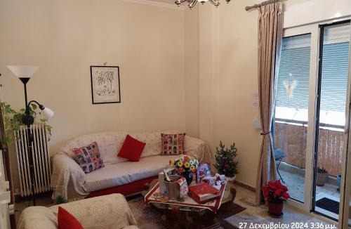 Kolokinthou Apartment | Cozy & Bright Home - 50m from metro station Άg Antonios