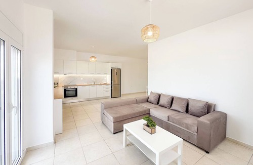 Oropos Apartment | Cozy Coastal Apartment in Oropos! Perfect for Relaxing Getaways!