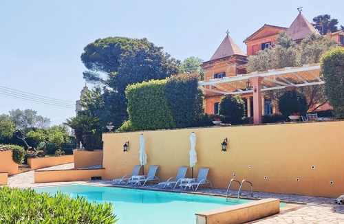 Sinarades Villa | Cozy Cottage -3 bdrs sleeps 6, 2 bathrooms,private garden, swimming pool view.