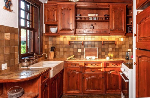 Schinias House | Cozy home in Marathons with private swimming pool, can be inside or outside