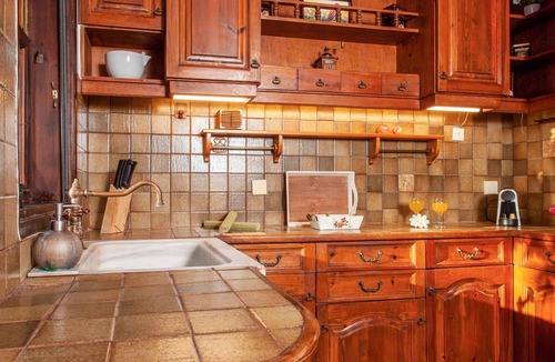 Schinias House | Cozy home in Marathons with private swimming pool, can be inside or outside