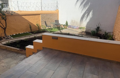 Attiki Apartment | Cozy, renovated flat in Athens in 1950s townhouse. With veranda and garden!