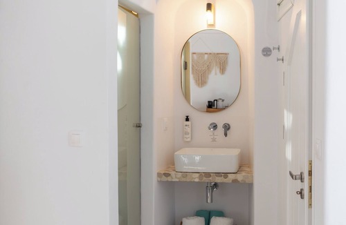 Little Venice Apartment | Cozy Room in the Heart of Mykonos