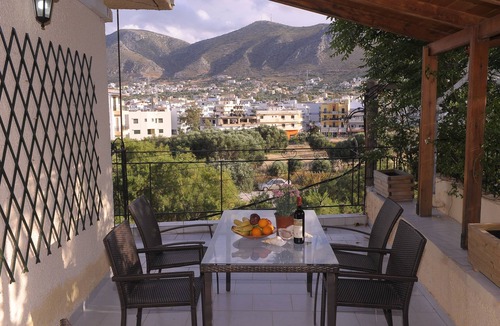 Limenas Chersonisou Apartment | Cozy Studio in Hersonissos Center