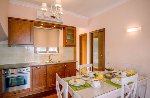 Kato Stalos Villa | Cozy villa near to Stalos beach