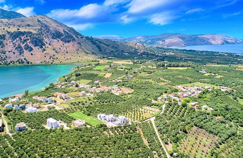 Kournas Villa | Cretan Sunny Villa with Heated Pool
