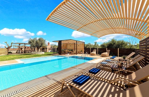 Kavallos Villa | Cretan Sunrise Villa | HEATED Pool