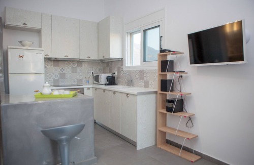 Perivolos Villa | "Dafnes Villa 2" Private Hydromassage