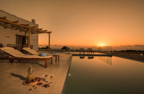 Korithi Villa | DaLuz Villa, lighthouse villa with private pool and sea view