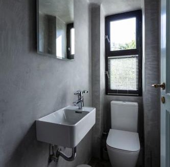 Vouliagmeni Apartment | Danae's Art