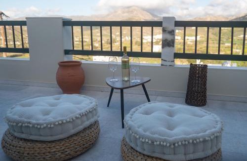 Galini Apartment | Daniel and Marina