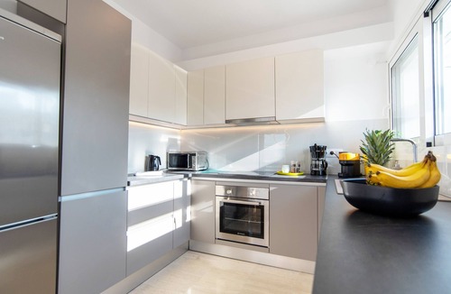 Galatsi Apartment | Das Lichtdurchflutete Penthouse in Athen