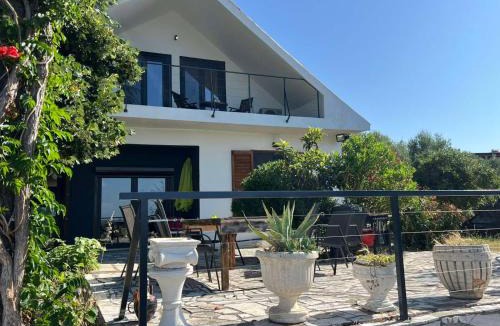 Alexandroupoli Villa | Daskalis House # Даскаловата Къща