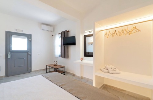 Messaria Hotel | Dauti Gold Suites