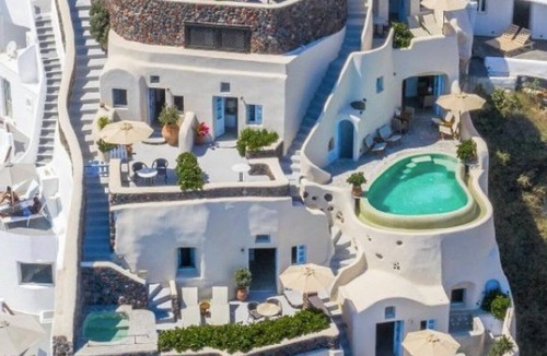 Oia Villa | Dazzling Santorini Villa | Villa Arthemis | Breathtaking Sea Views | Spacious.