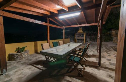 Gavalochori House | Dekem Residence