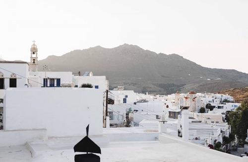 Panormos House | Delphis : the artist's house