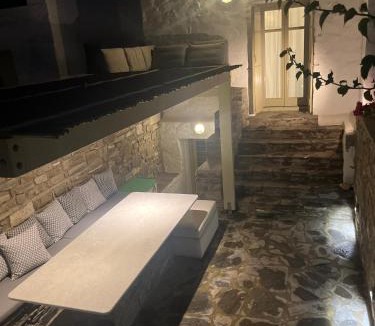 Chrissi Akti Apartment | Delta Apartment with Sea View and Pool
