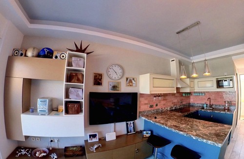 Haraki Apartment | Deluxe Beach Apartment- Sleeps 2 & Private Terrace