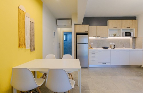 Agios Nikolaos Apartment | DeMar No 1 by RentalsPro - Agios Nikolaos
