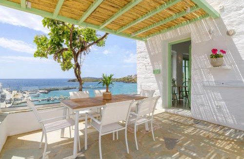 Andros Town House | Demilia Luxury Suites