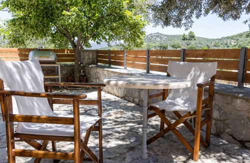 Ermionida Cottage | Demis and Sofias cozy House with indoor fireplace