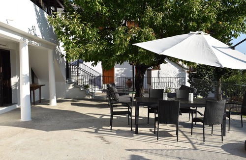 Mouresi House | Dendrokipos - traditional stone house on the east side of Pelion