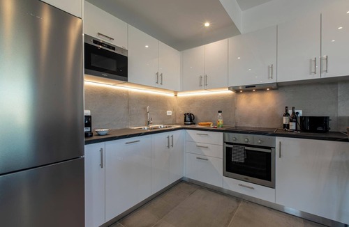 Tavronitis Villa | Diktamos Villa - Three Bedroom Villa, Sleeps 6